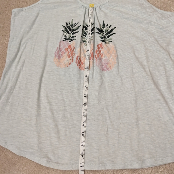 2/$20 Reitmans Tank Top Pineapple Print Size Large - Picture 14 of 16